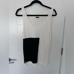 Annette Görtz White and Black Sleeveless Tank Top with Minimalist Design